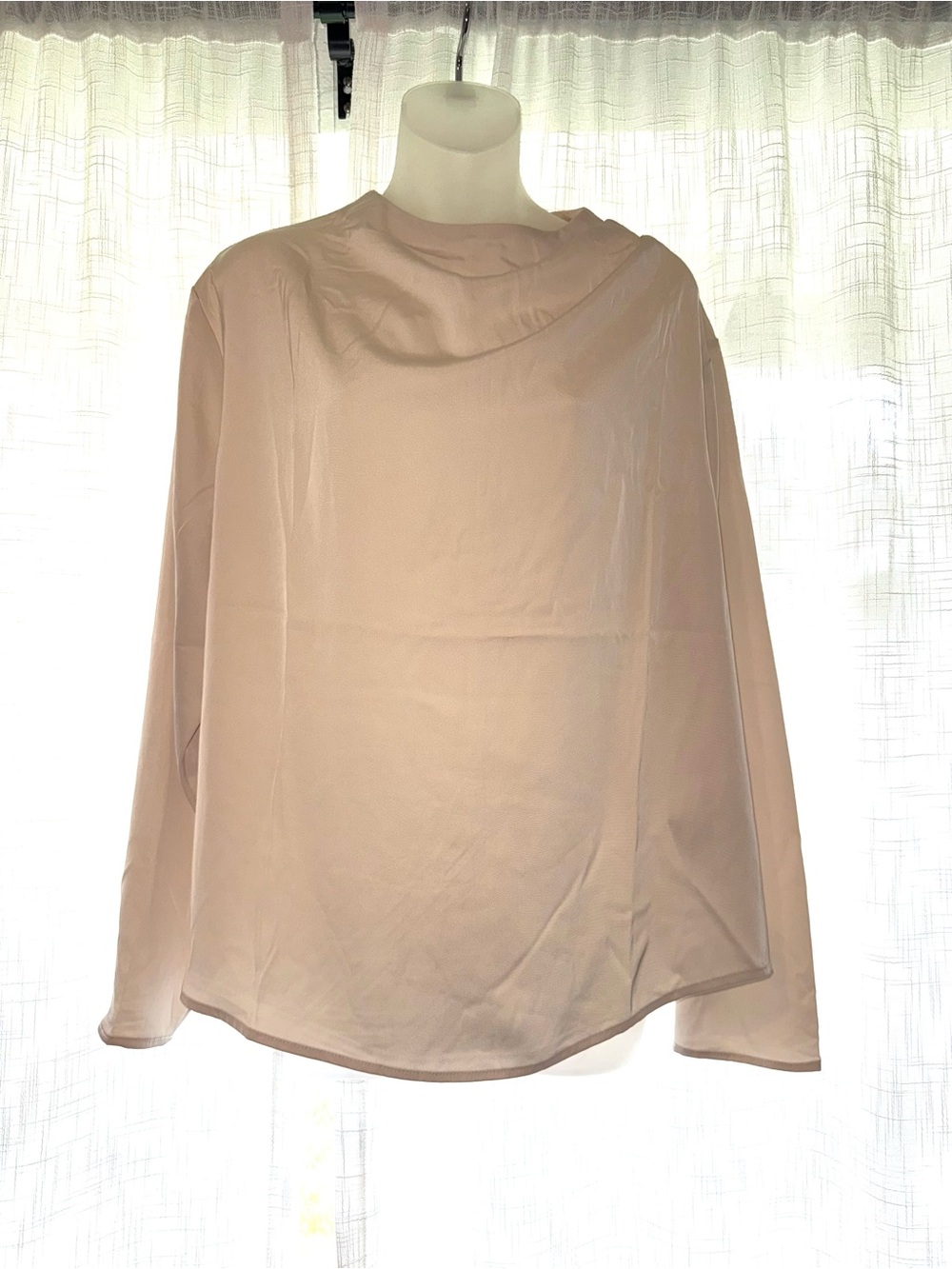NWT H&M Women’s Lightweight Long-Sleeve Silky cowl Top in cream Large Blouse